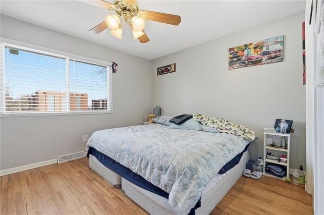 1409 - 1411 E Ridgeway Drive, Olathe, KS 66061