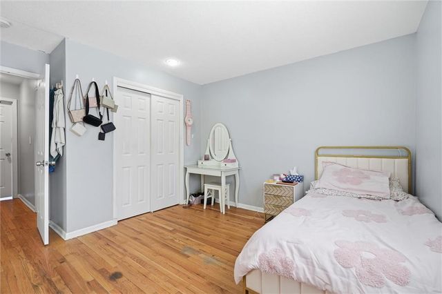 1409 - 1411 E Ridgeway Drive, Olathe, KS 66061