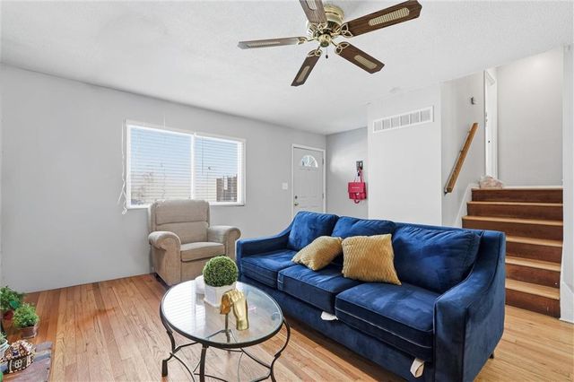 1409 - 1411 E Ridgeway Drive, Olathe, KS 66061