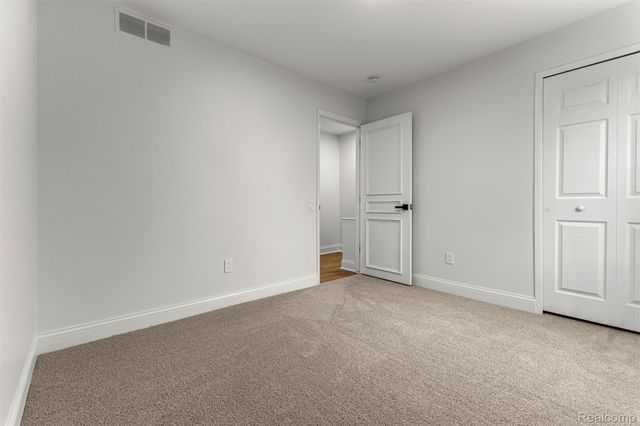 24869 Christina Lane, Novi, MI 48375