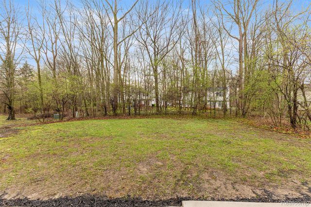 24869 Christina Lane, Novi, MI 48375