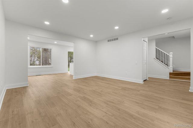 24869 Christina Lane, Novi, MI 48375