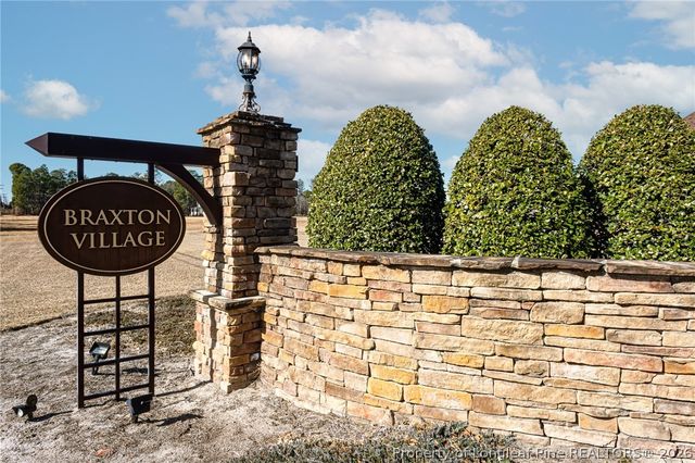 703 AMUSEMENT Drive, Hope Mills, NC 28348