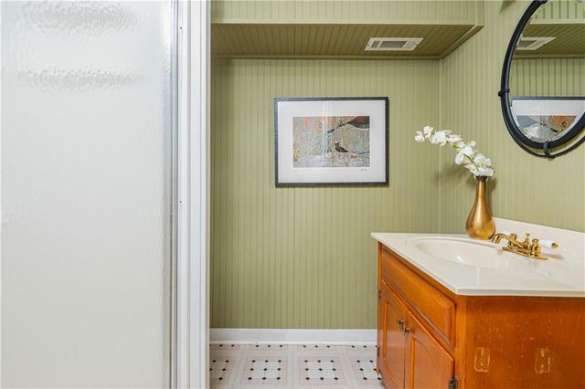 1329 Wynford Chase SW, Marietta, GA 30064