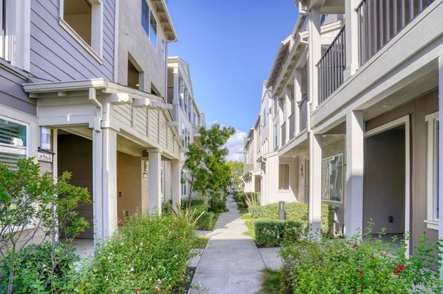 8562 Cabana Way, Newark, CA 94560