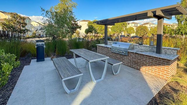 8562 Cabana Way, Newark, CA 94560
