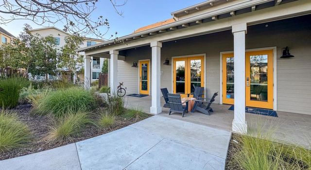 8562 Cabana Way, Newark, CA 94560