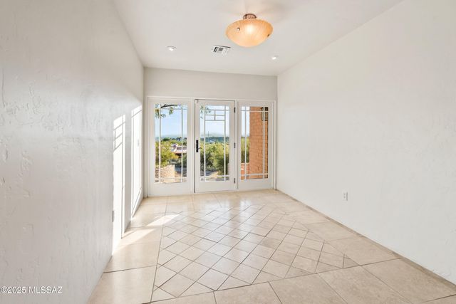 5626 N Via Salerosa, Tucson, AZ 85750