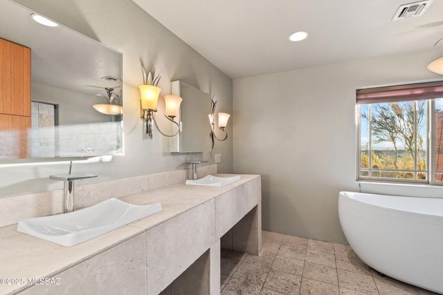 5626 N Via Salerosa, Tucson, AZ 85750