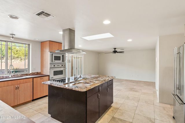 5626 N Via Salerosa, Tucson, AZ 85750