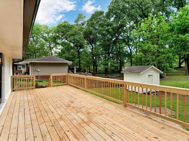 5840 CRABAPPLE SW Drive, Mableton, GA 30126