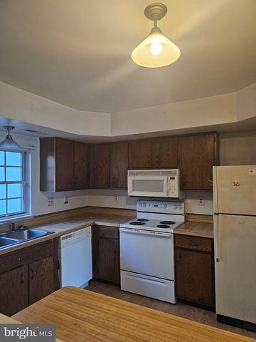 3705 KEMPSFORD PL, Waldorf, MD 20602