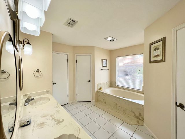 2634 Williams Grant Street, Sugar Land, TX 77479