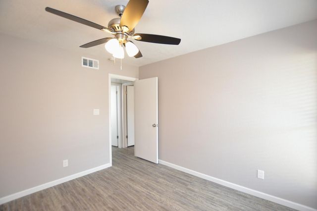 785 N Arrowhead Drive Apt 2, Chandler, AZ 85224