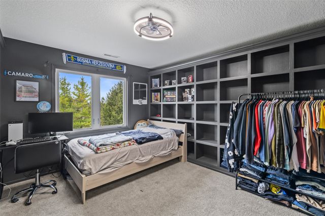 4714 148th Street, Urbandale, IA 50323