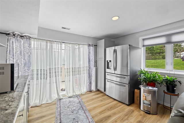 4714 148th Street, Urbandale, IA 50323