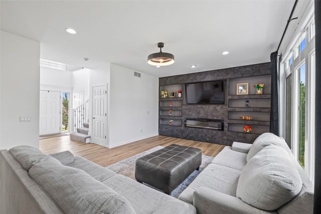 4714 148th Street, Urbandale, IA 50323