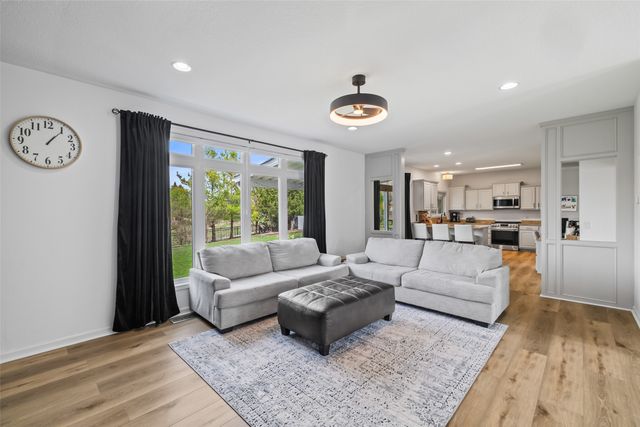 4714 148th Street, Urbandale, IA 50323