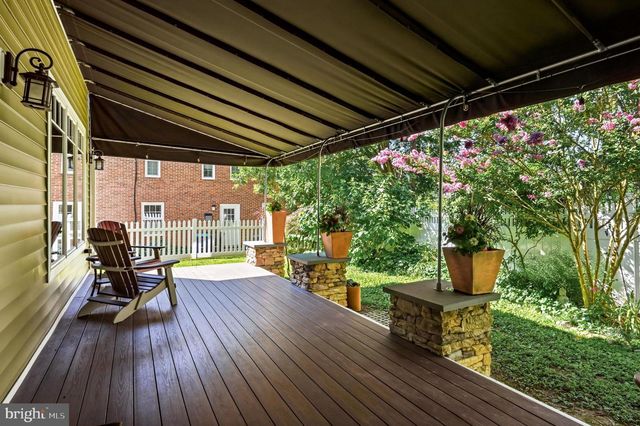 72 MAIN AVE, Berwyn, PA 19312