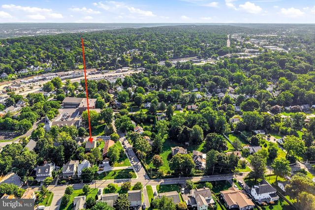 72 MAIN AVE, Berwyn, PA 19312