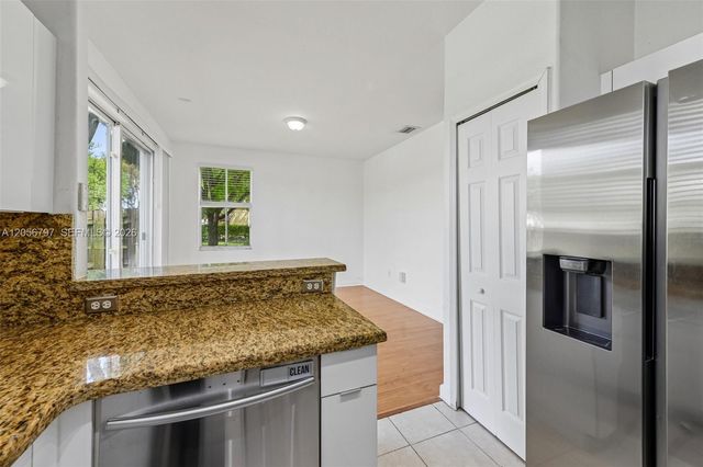 8188 NW 108th Place -, Doral, FL 33178
