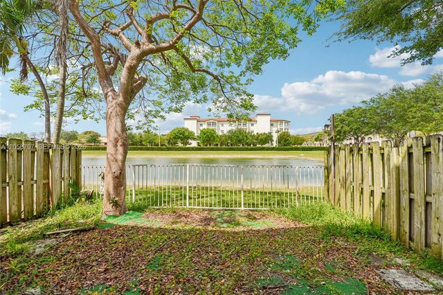 8188 NW 108th Place -, Doral, FL 33178
