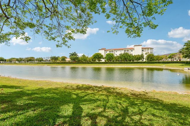 8188 NW 108th Place -, Doral, FL 33178