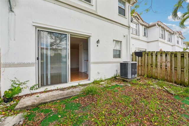 8188 NW 108th Place -, Doral, FL 33178