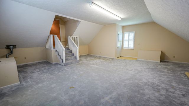 131 Stonehouse Dr, Gallatin, TN 37066