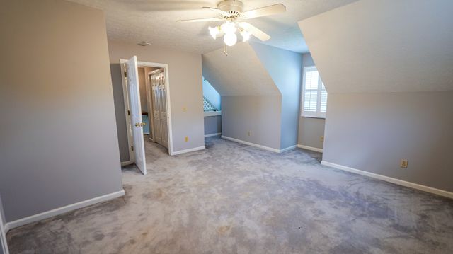 131 Stonehouse Dr, Gallatin, TN 37066