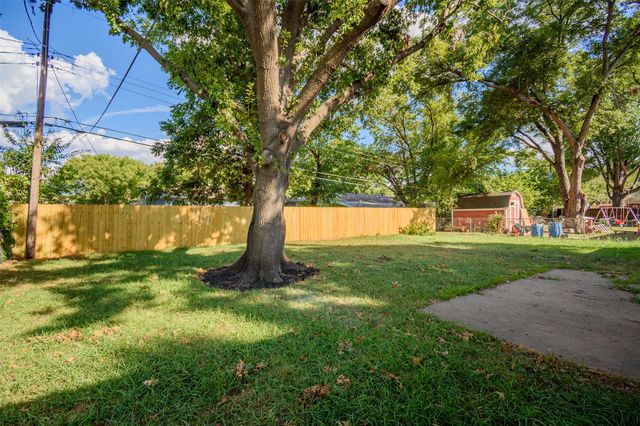3328 Hedrick Street, Fort Worth, TX 76111