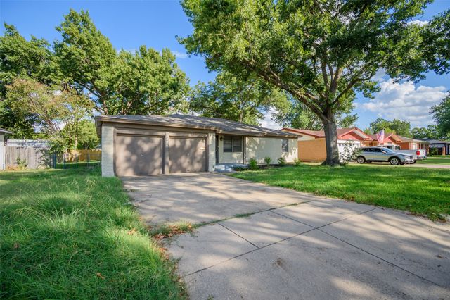 3328 Hedrick Street, Fort Worth, TX 76111