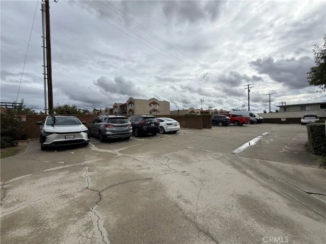 824 N Pasadena, Azusa, CA 91702