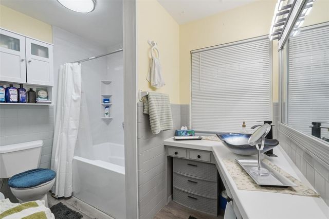 3944 49TH AVENUE S, St Petersburg, FL 33711