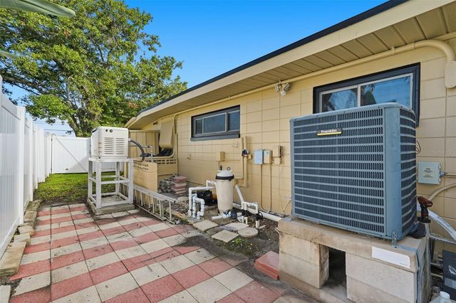 3944 49TH AVENUE S, St Petersburg, FL 33711