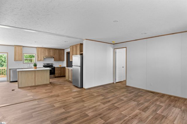 242 Black Bottom Road, Liberty, SC 29657