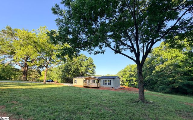 242 Black Bottom Road, Liberty, SC 29657