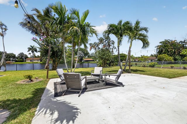 4573 Carthage Circle, Lake Worth, FL 33463