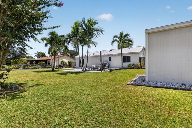 4573 Carthage Circle, Lake Worth, FL 33463