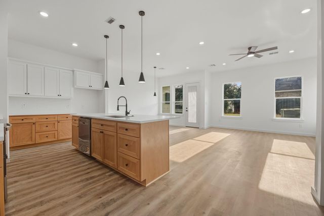 115 Capetown Lane, Conroe, TX 77356