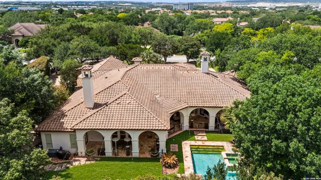 112 Tuscany Way, Shavano Park, TX 78249