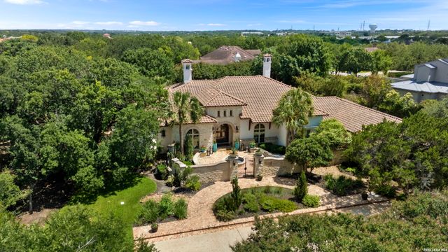 112 Tuscany Way, Shavano Park, TX 78249