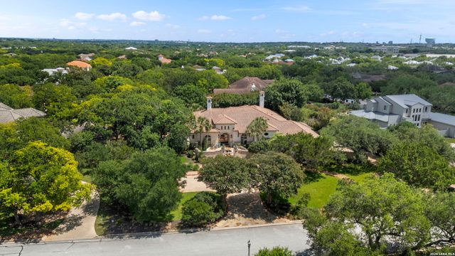 112 Tuscany Way, Shavano Park, TX 78249