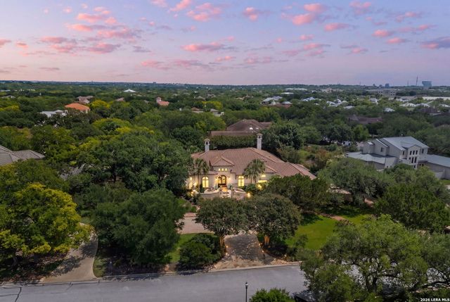 112 Tuscany Way, Shavano Park, TX 78249