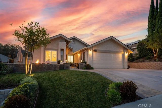 22948 Magnolia Glen, Valencia, CA 91354