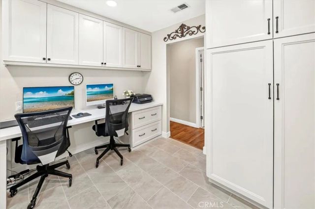 22948 Magnolia Glen, Valencia, CA 91354