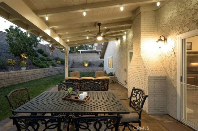 22948 Magnolia Glen, Valencia, CA 91354