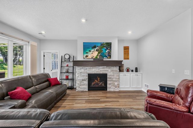 14445 Oxbow Lane, Dayton, MN 55327