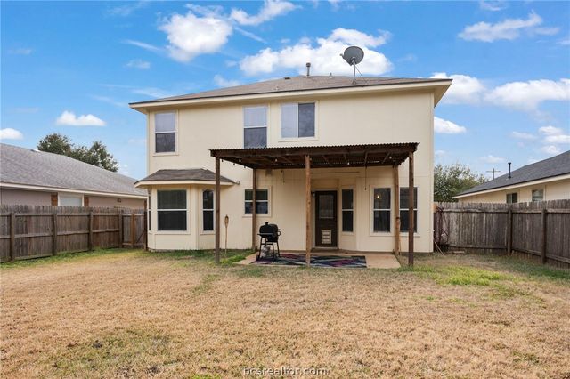 15203 Faircrest Drive, College Station, TX 77845