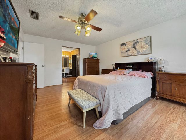 6217 Barcelona Drive, Arlington, TX 76016